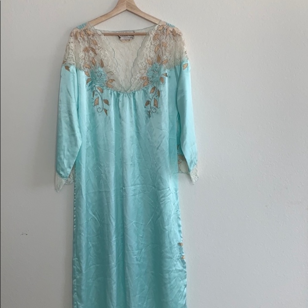 Oscar de la Renta | long slip sleep dress w lace and roses